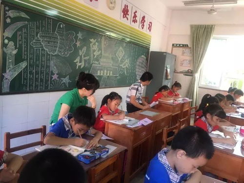 一年級(jí)“零起點(diǎn)”教學(xué)督導(dǎo)檢查 減負(fù)增效，讓學(xué)習(xí)從容起步